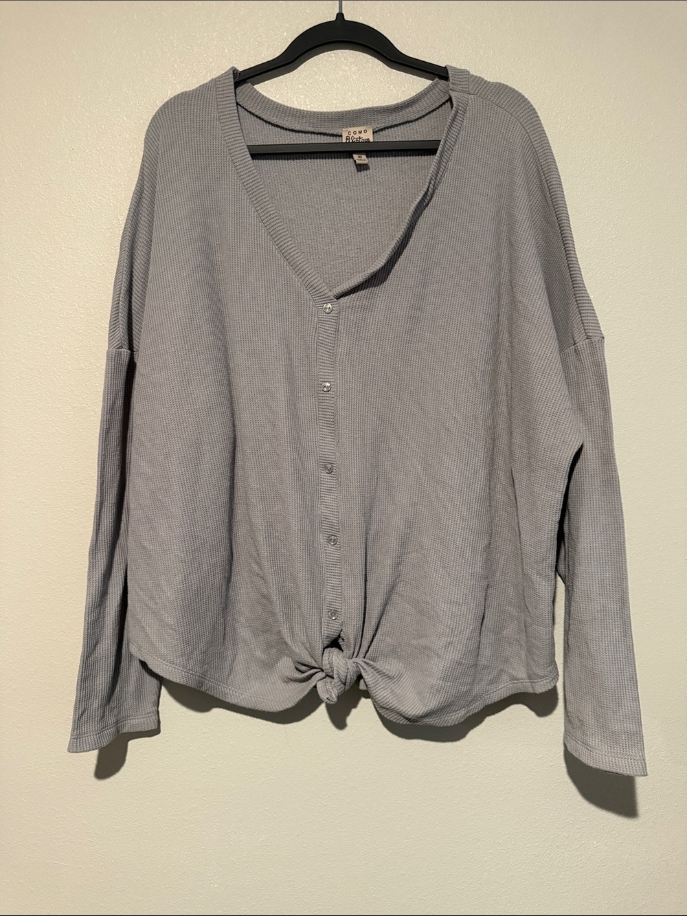 Como Vintage Light Gray Waffle-Knit Button Tie-Front Long Sleeve Top